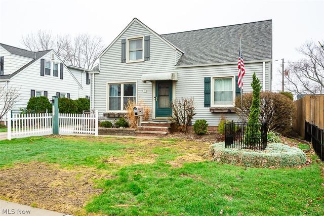 28855 Hazel Avenue, Wickliffe, OH 44092