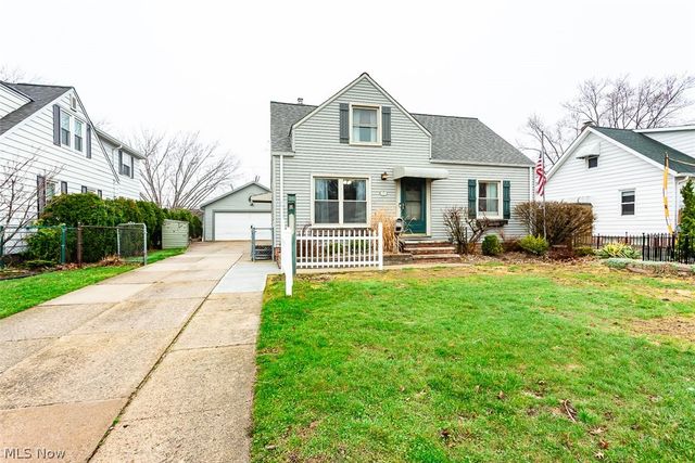 28855 Hazel Avenue, Wickliffe, OH 44092