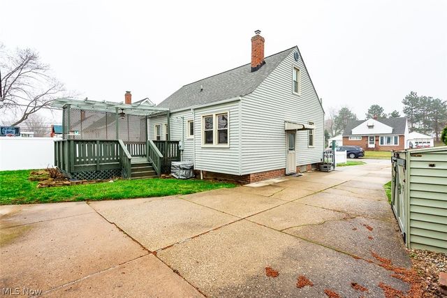 28855 Hazel Avenue, Wickliffe, OH 44092