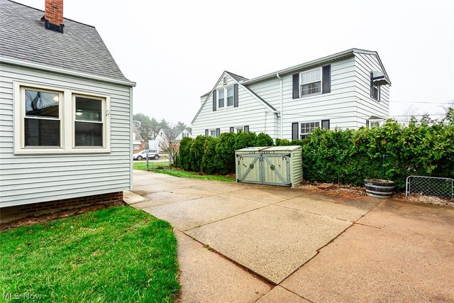 28855 Hazel Avenue, Wickliffe, OH 44092