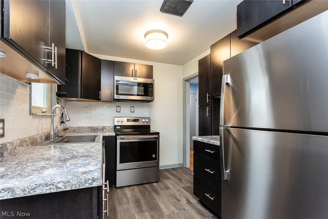 28855 Hazel Avenue, Wickliffe, OH 44092