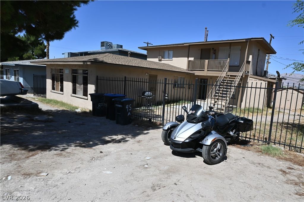 378 North 13th Street 378, Las Vegas, NV 89101