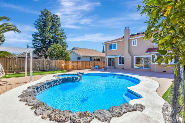 1513 Shinn Court, Fremont, CA 94536