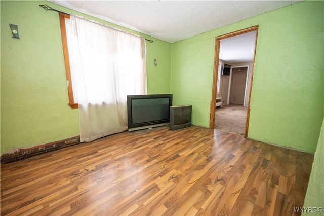 322 Kennedy Avenue, Evans, NY 14006