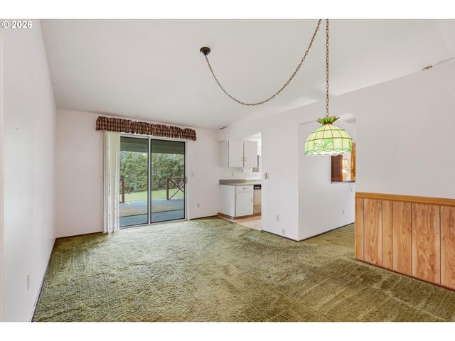 2162 Se KELLY Ave, Gresham, OR 97080