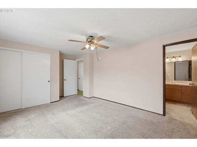 2162 Se KELLY Ave, Gresham, OR 97080