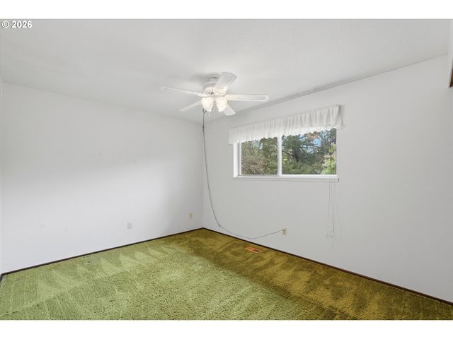 2162 Se KELLY Ave, Gresham, OR 97080