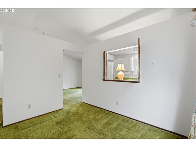 2162 Se KELLY Ave, Gresham, OR 97080