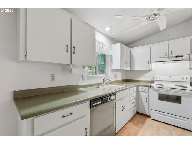 2162 Se KELLY Ave, Gresham, OR 97080