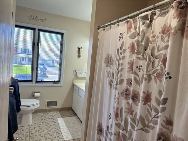 82 Mill Run Drive, Greece, NY 14626