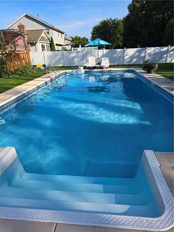 82 Mill Run Drive, Greece, NY 14626