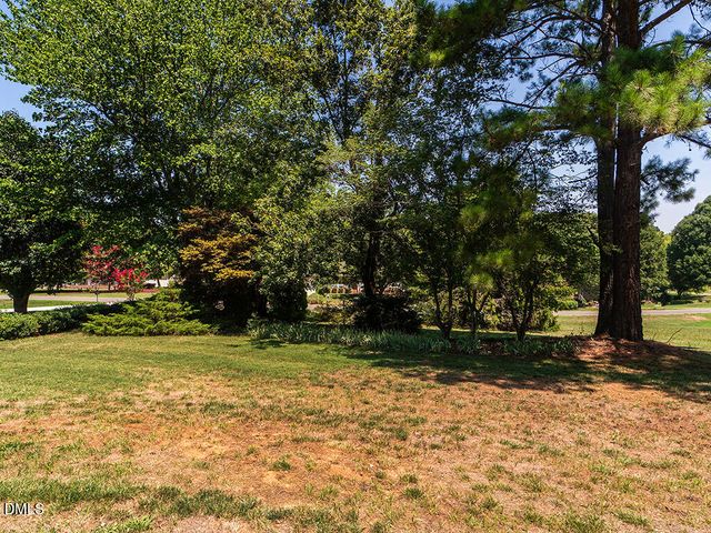 9003 River Birch Drive, Oak Ridge, NC 27310