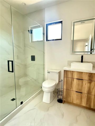 6148 Lederer Avenue, Woodland Hills, CA 91367