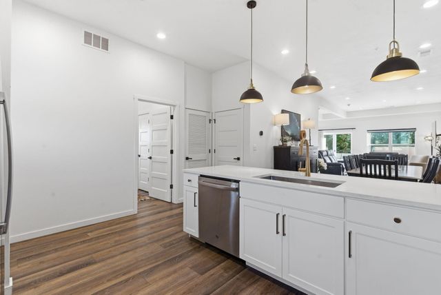 395 Majestic Drive, Branson, MO 65616