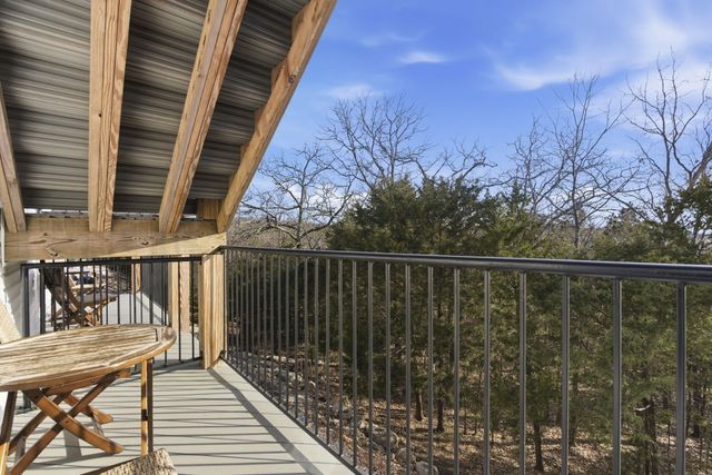 395 Majestic Drive, Branson, MO 65616