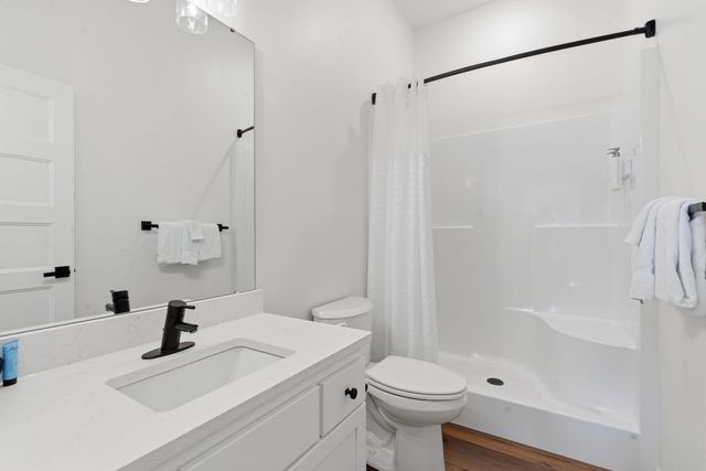 395 Majestic Drive, Branson, MO 65616