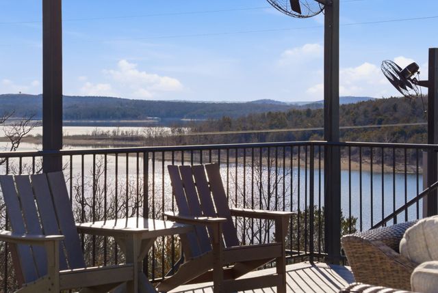 395 Majestic Drive, Branson, MO 65616