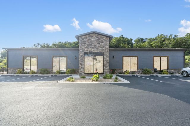 395 Majestic Drive, Branson, MO 65616