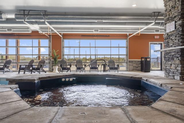 395 Majestic Drive, Branson, MO 65616