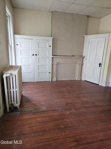 106 Chestnut Street, Albany, NY 12210