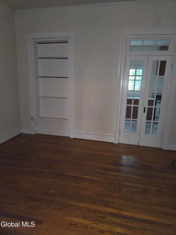 106 Chestnut Street, Albany, NY 12210