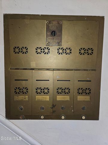 106 Chestnut Street, Albany, NY 12210