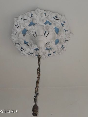 106 Chestnut Street, Albany, NY 12210