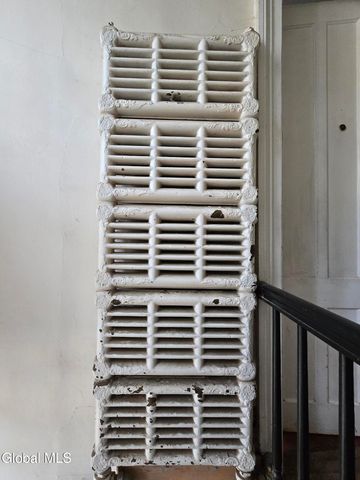 106 Chestnut Street, Albany, NY 12210