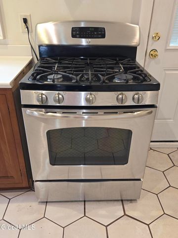 106 Chestnut Street, Albany, NY 12210