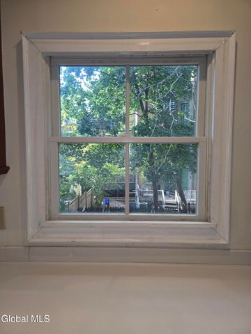 106 Chestnut Street, Albany, NY 12210