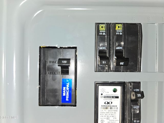 106 Chestnut Street, Albany, NY 12210