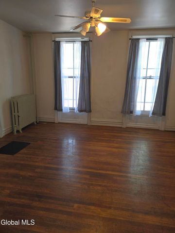 106 Chestnut Street, Albany, NY 12210