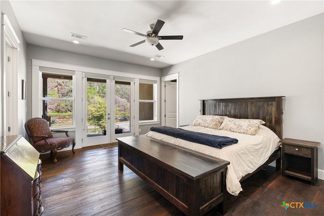 926 Scenic Loop, Kingsland, TX 78639