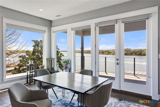 926 Scenic Loop, Kingsland, TX 78639