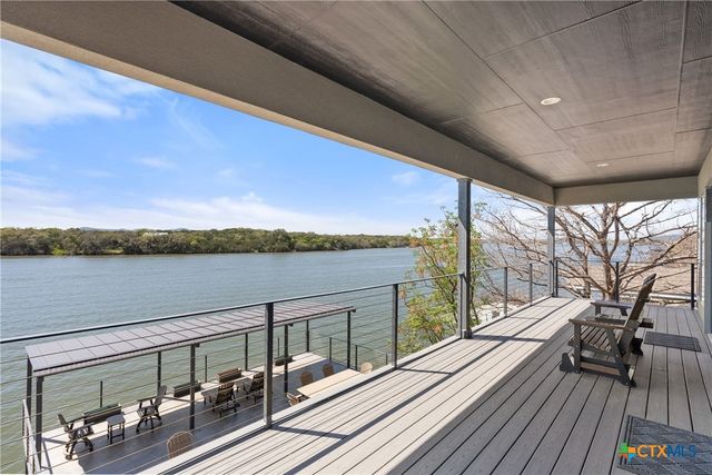 926 Scenic Loop, Kingsland, TX 78639