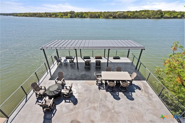 926 Scenic Loop, Kingsland, TX 78639