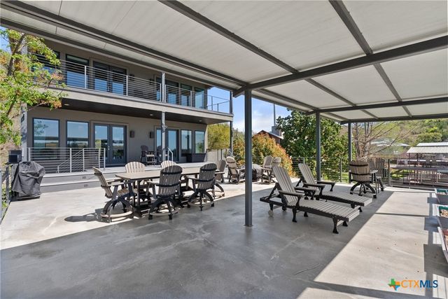 926 Scenic Loop, Kingsland, TX 78639