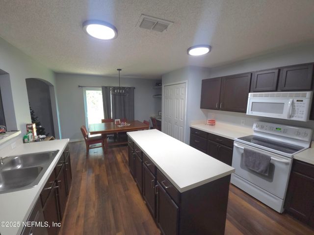 3460 ALEC Drive, Middleburg, FL 32068