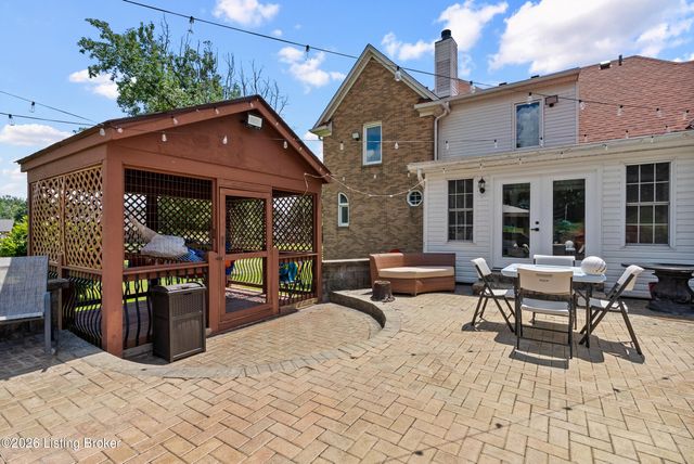 7801 Saint Anthony Woods Ct, Louisville, KY 40214