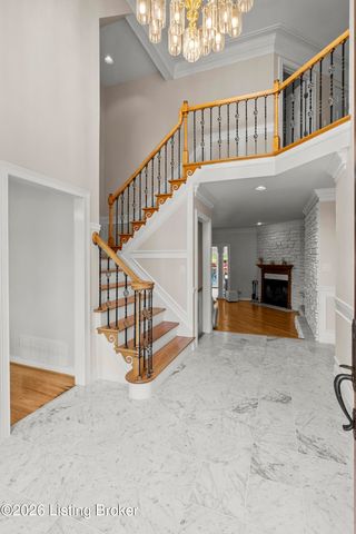 7801 Saint Anthony Woods Ct, Louisville, KY 40214