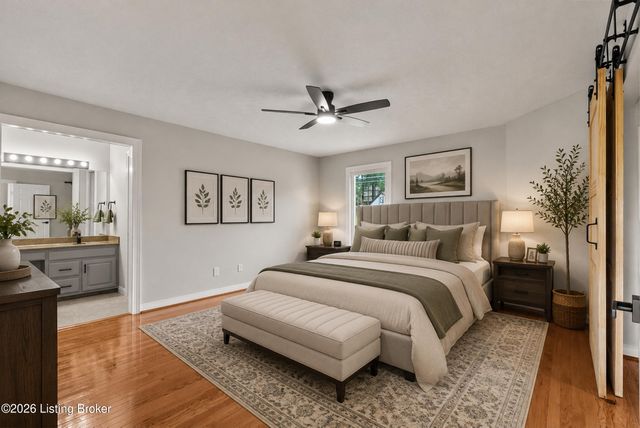 7801 Saint Anthony Woods Ct, Louisville, KY 40214