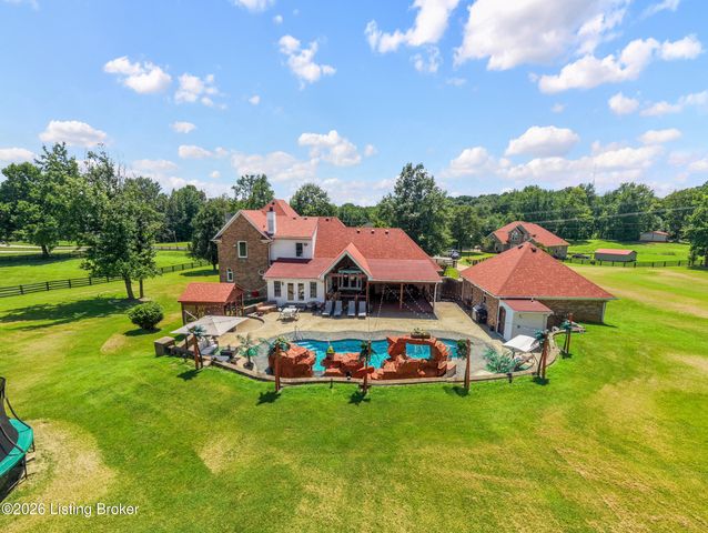 7801 Saint Anthony Woods Ct, Louisville, KY 40214