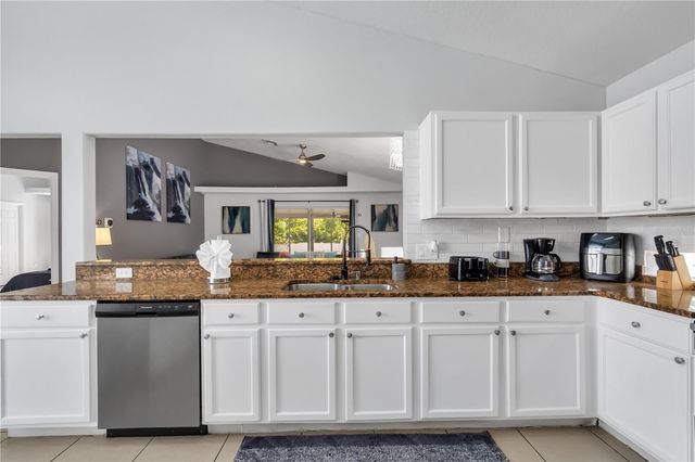 247 OAK CHASE PLACE, Davenport, FL 33896