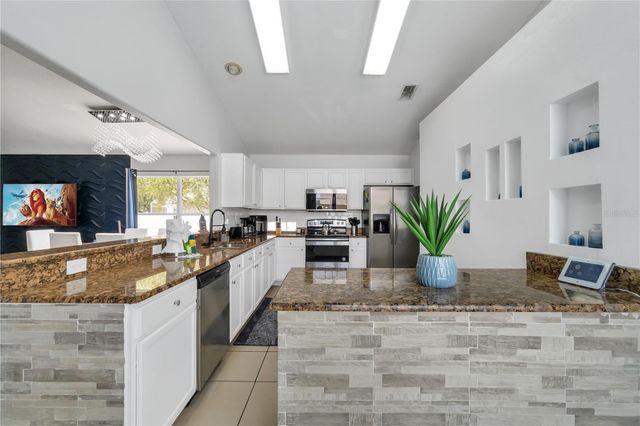 247 OAK CHASE PLACE, Davenport, FL 33896