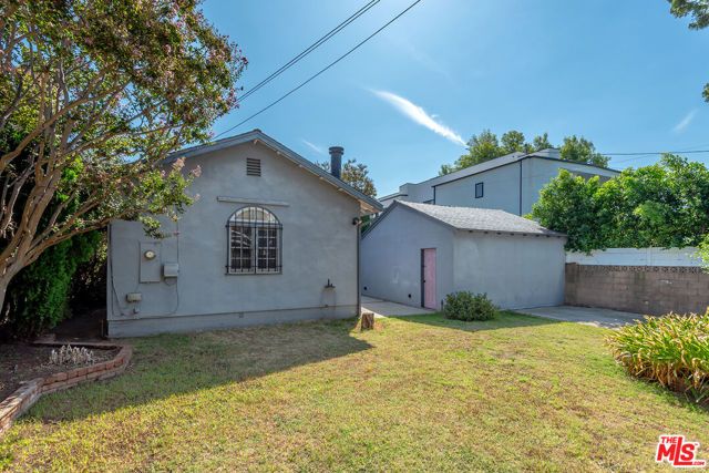 5031 Nagle Avenue, Los Angeles, CA 91423