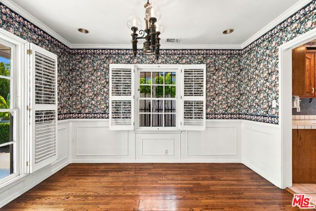 5031 Nagle Avenue, Los Angeles, CA 91423