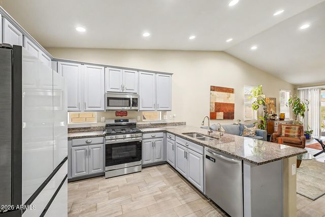 3862 E NARROWLEAF Drive, Gilbert, AZ 85298