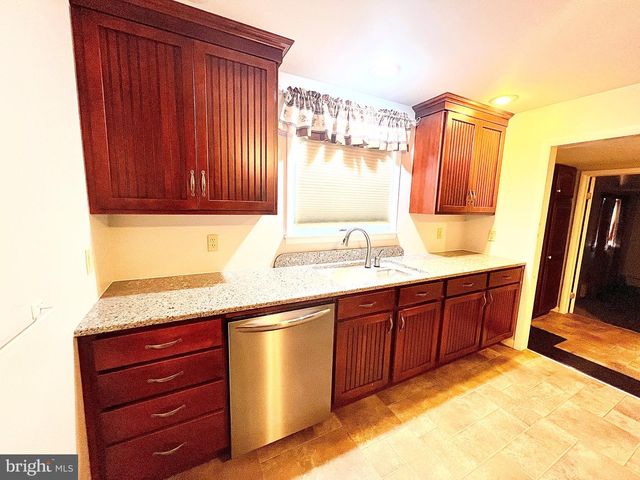 28 N 19TH ST, Ashland, PA 17921