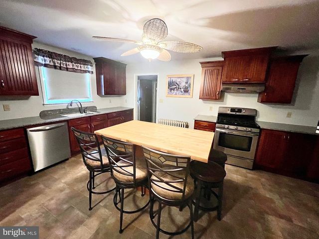 28 N 19TH ST, Ashland, PA 17921