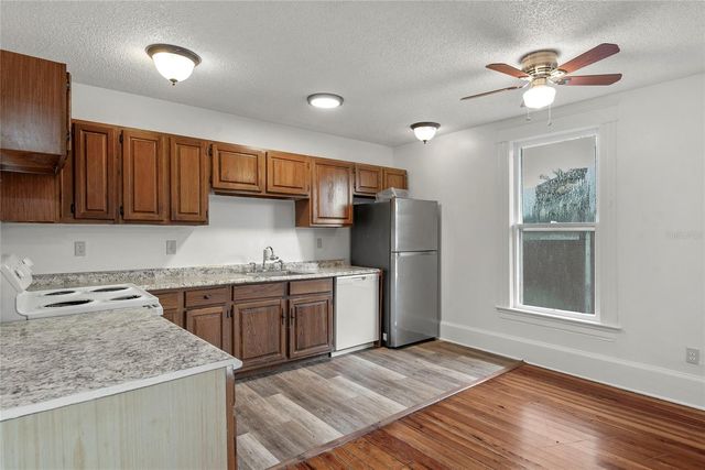 522 S OSCEOLA AVENUE, Orlando, FL 32801